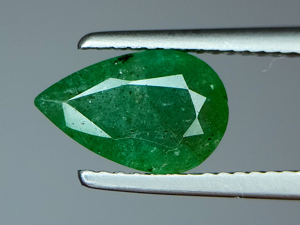 1.9 Crt Natural Emerald Gemstones IGCZZM235 - imaangems