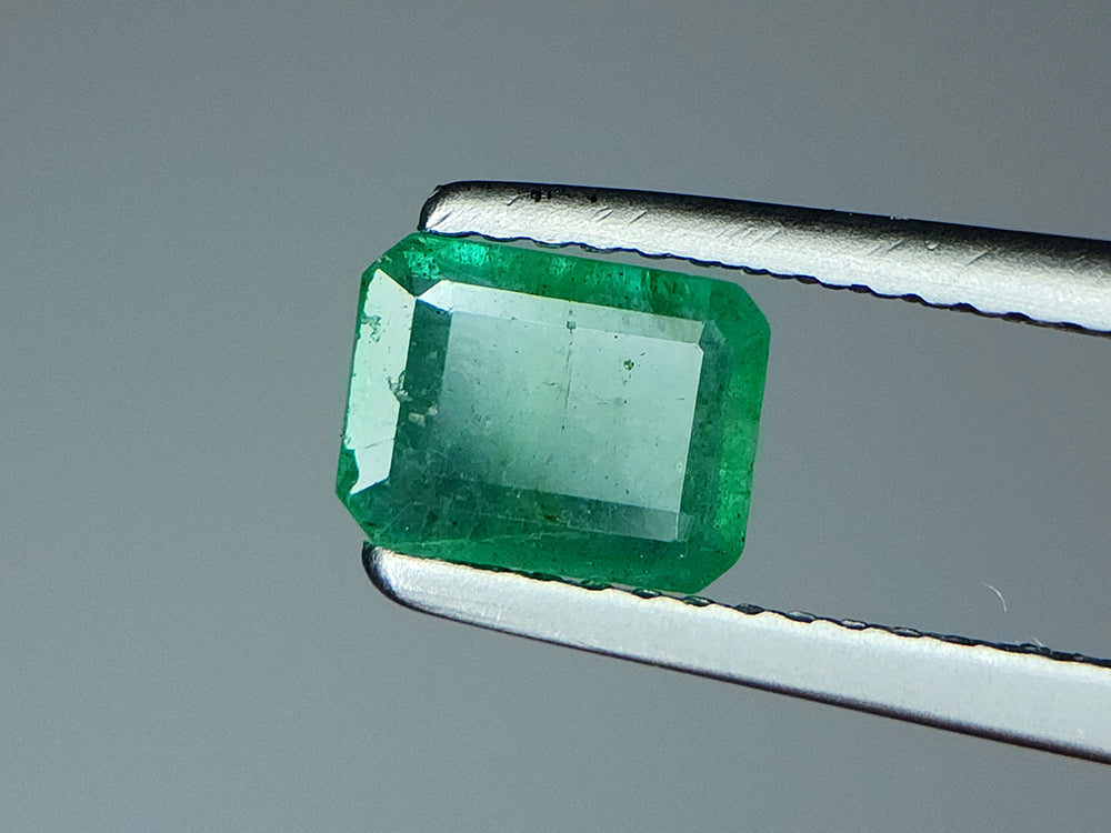 0.91 Crt Natural Emerald Gemstones IGCZZM266 - imaangems