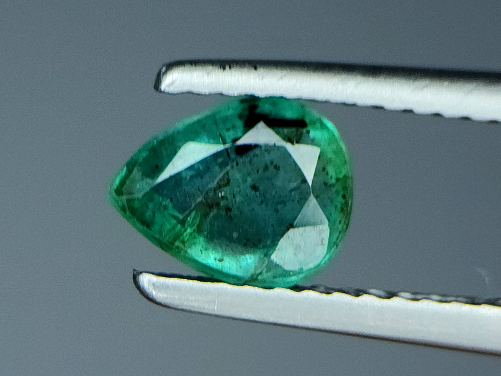 0.82 Crt Natural Emerald Gemstones IGCZZM320 - imaangems