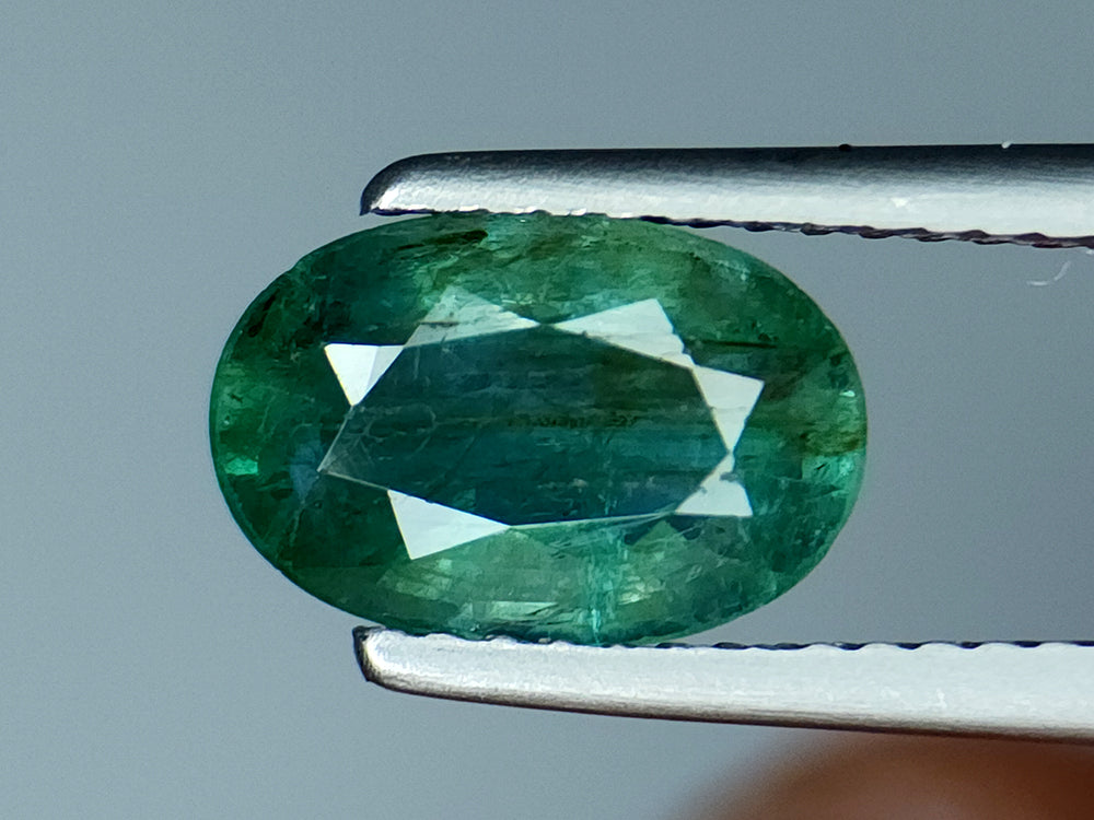 1.9Crt Natural Emerald Gemstones IGCZZM38 - imaangems