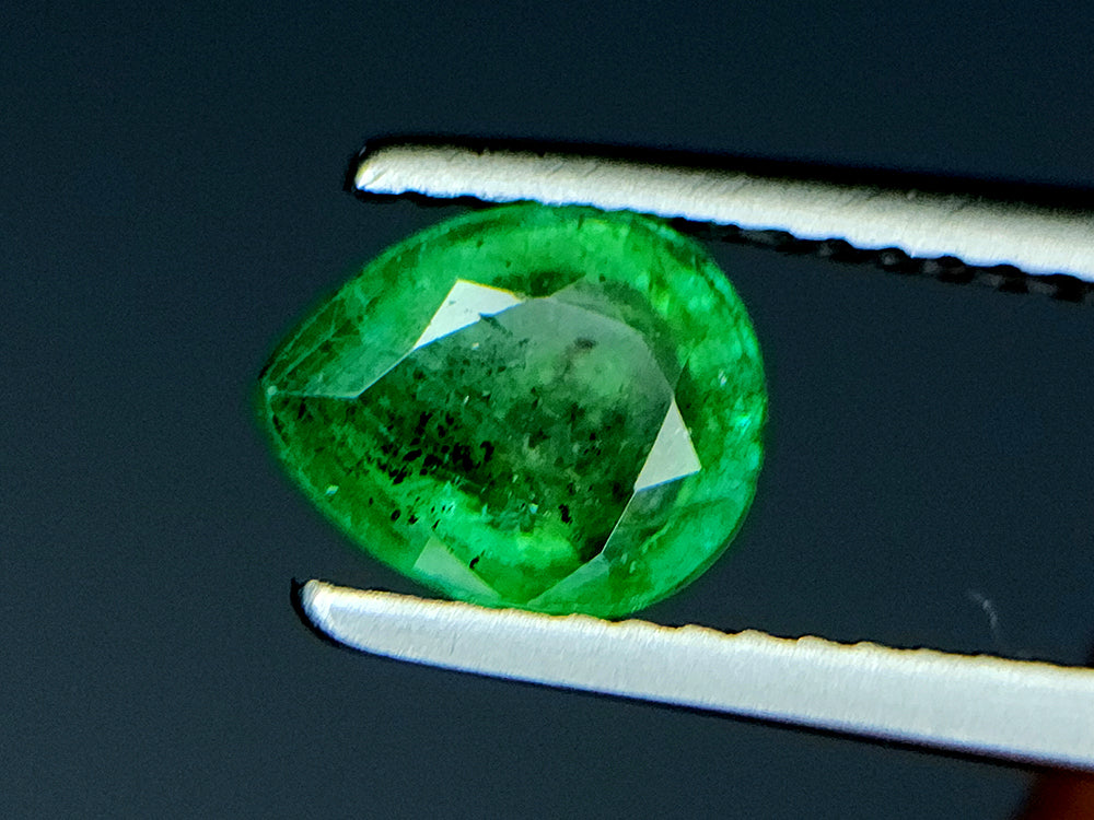 0.98 Crt Natural Emerald Gemstones IGCZZM429 - imaangems