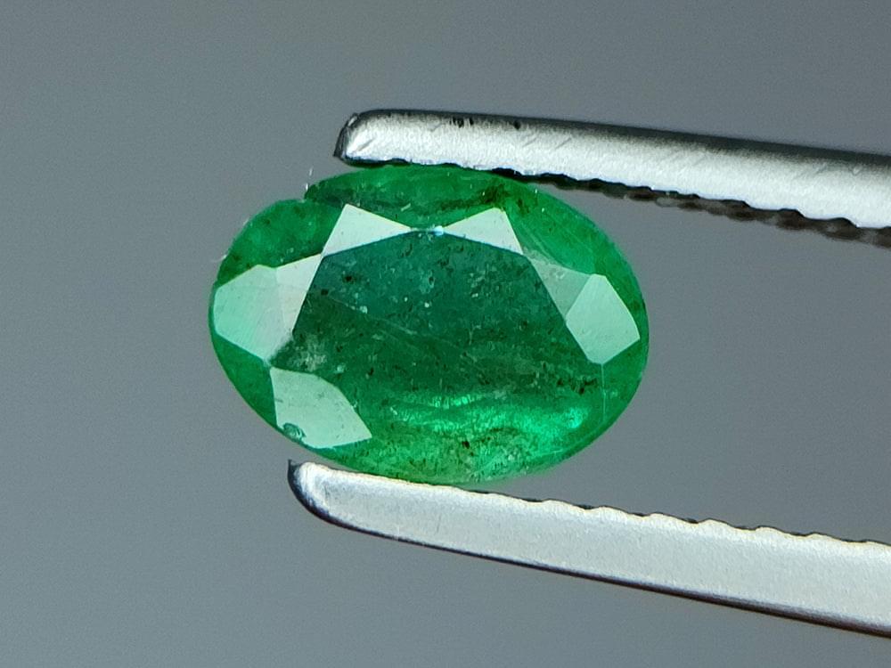 0.62 Crt Natural Emerald Gemstones IGCZZM191
