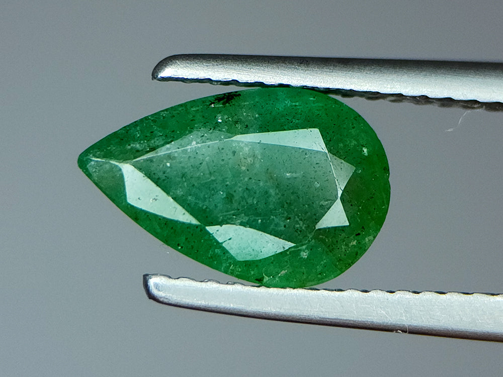 1.9 Crt Natural Emerald Gemstones IGCZZM235 - imaangems