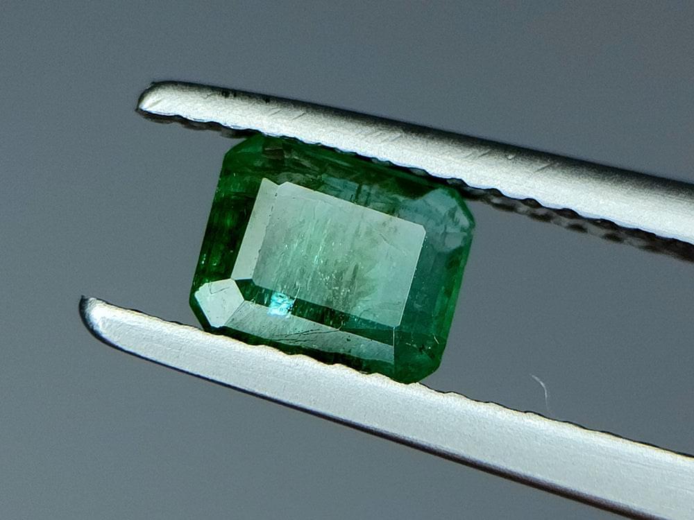 0.69 Crt Natural Emerald Gemstones IGCZZM273