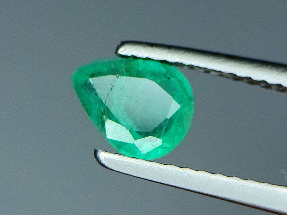 0.78 Crt Natural Emerald Gemstones IGCZZM324 - imaangems