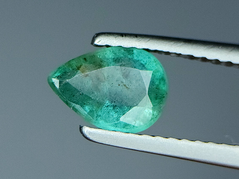 0.82 Crt Natural Emerald Gemstones IGCZZM326 - imaangems