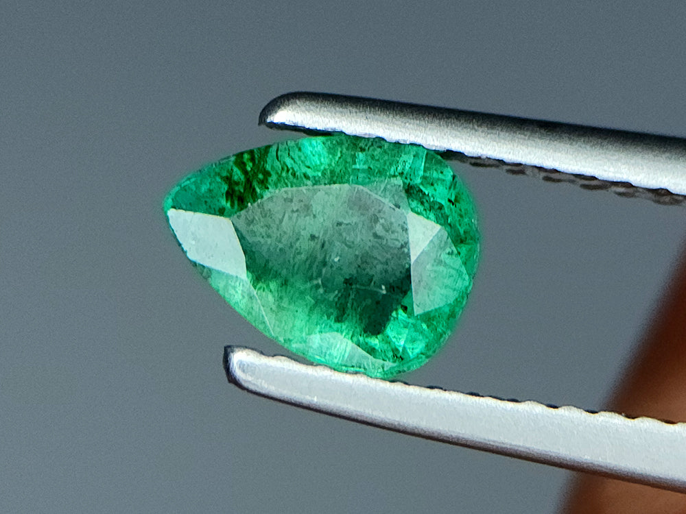 0.84 Crt Natural Emerald Gemstones IGCZZM328 - imaangems