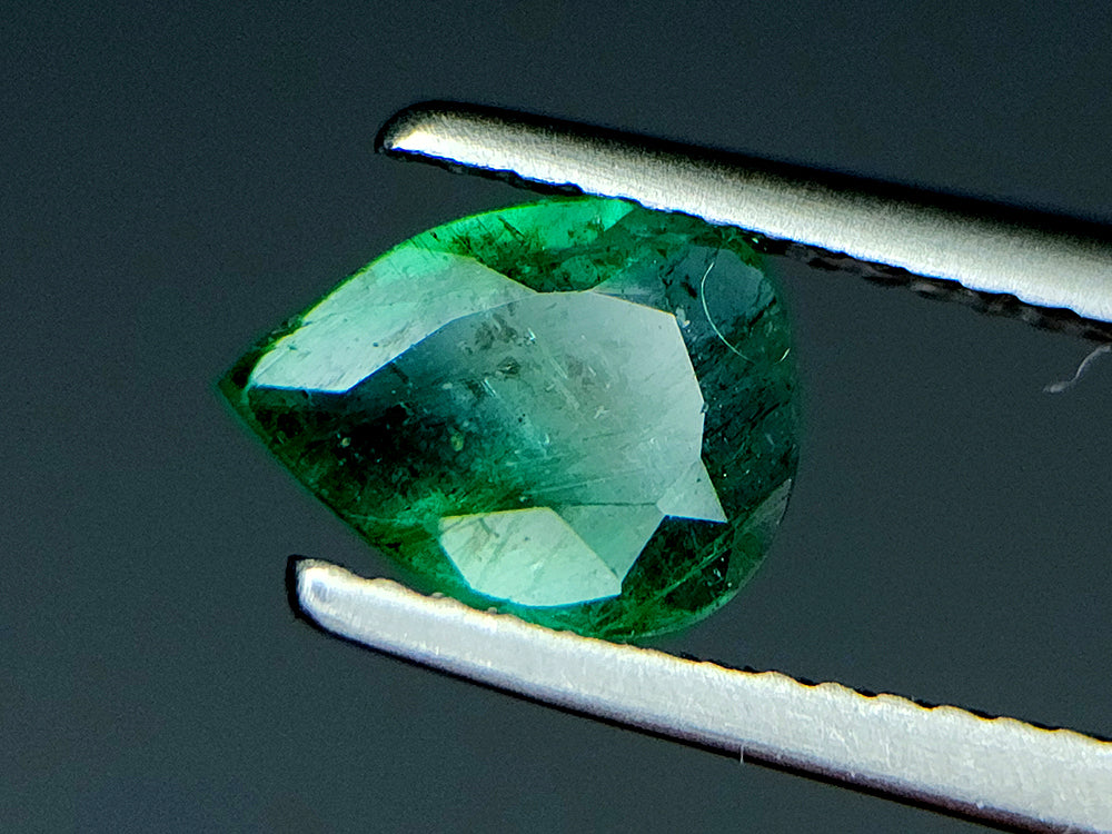 0.84 Crt Natural Emerald Gemstones IGCZZM444 - imaangems
